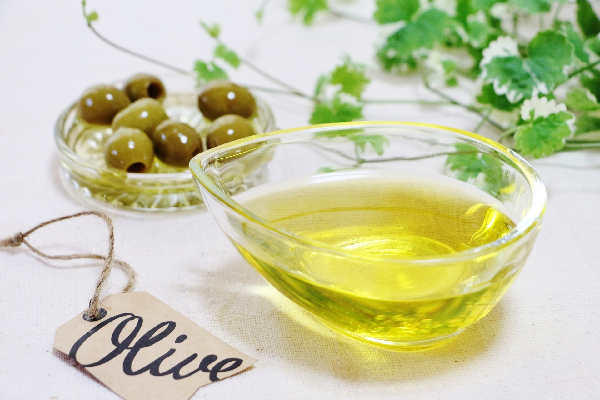 オリーブオイル、ごま油、えごま油…どれが体にいい? 油を賢く摂取する方法