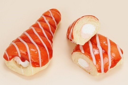 コロネの進化系「いちごクリームコロネ」ファミリーマートで新発売