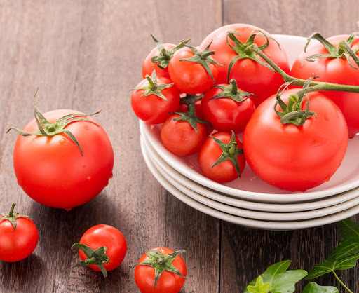 トマトは栄養価以外にも常備すべき理由たっぷりな逸材! 冷凍保存も推奨