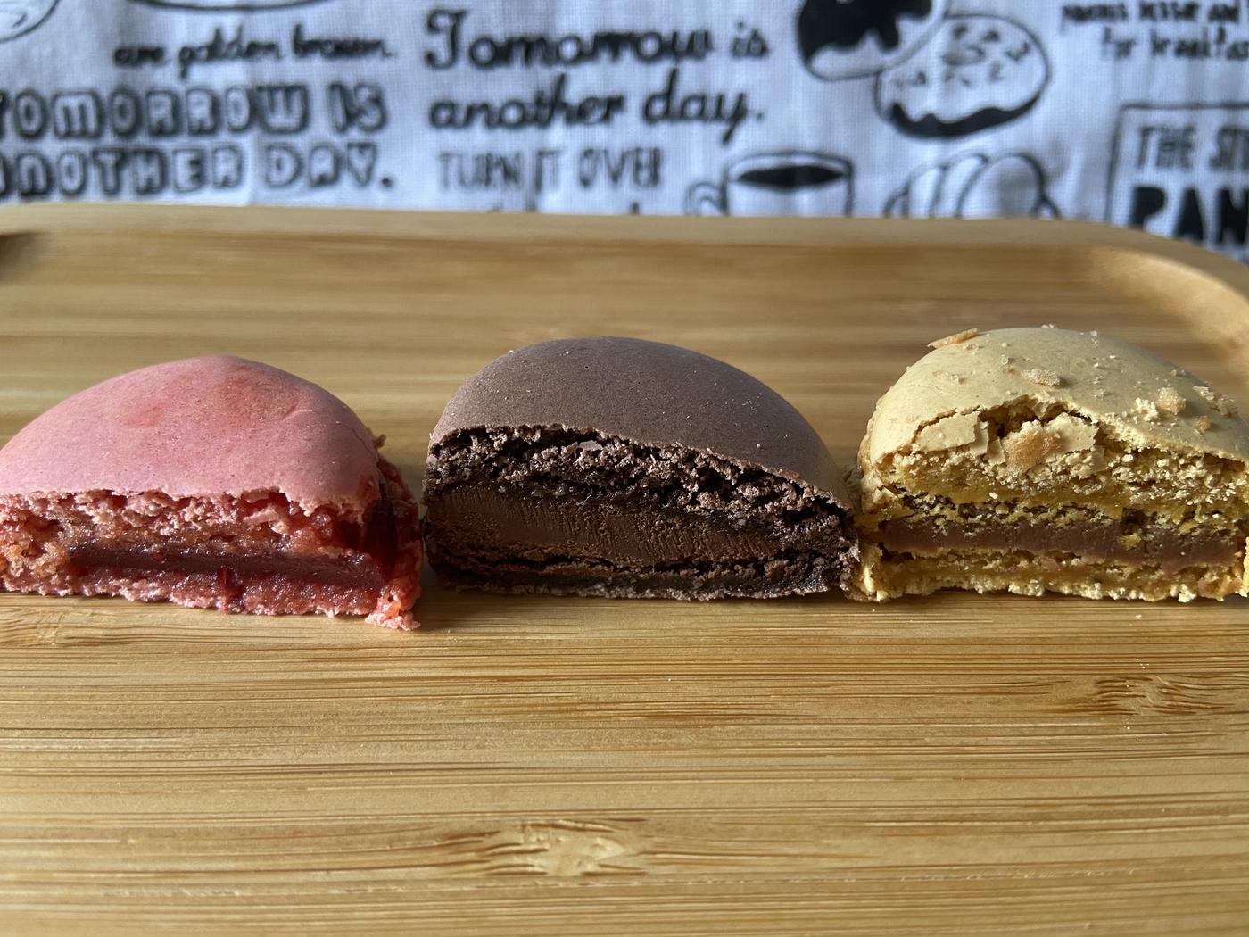 コストコ 本場フランスから直輸入 6種のカラフルマカロンがコスパ良すぎ トクバイニュース