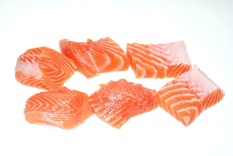 おかず、おつまみ、おにぎりやサンドイッチの具…鮭の照り焼きのアレンジ力がスゴい☆鮮魚店店主の絶品レシピ - トクバイニュース