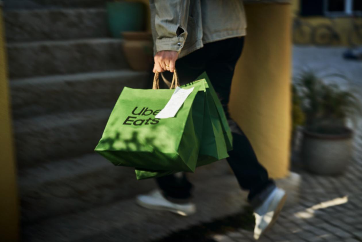 レストラン経営者必見！無料で始められておトクな「Uber Eats