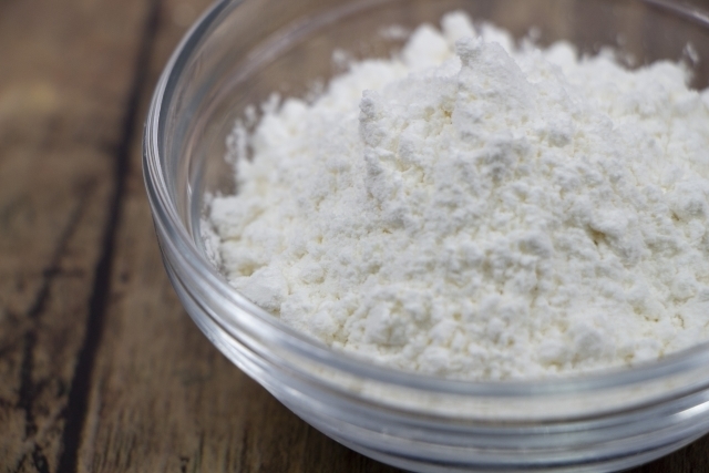 わらびのアク抜き 重曹 灰 小麦粉を使った方法を解説 トクバイニュース