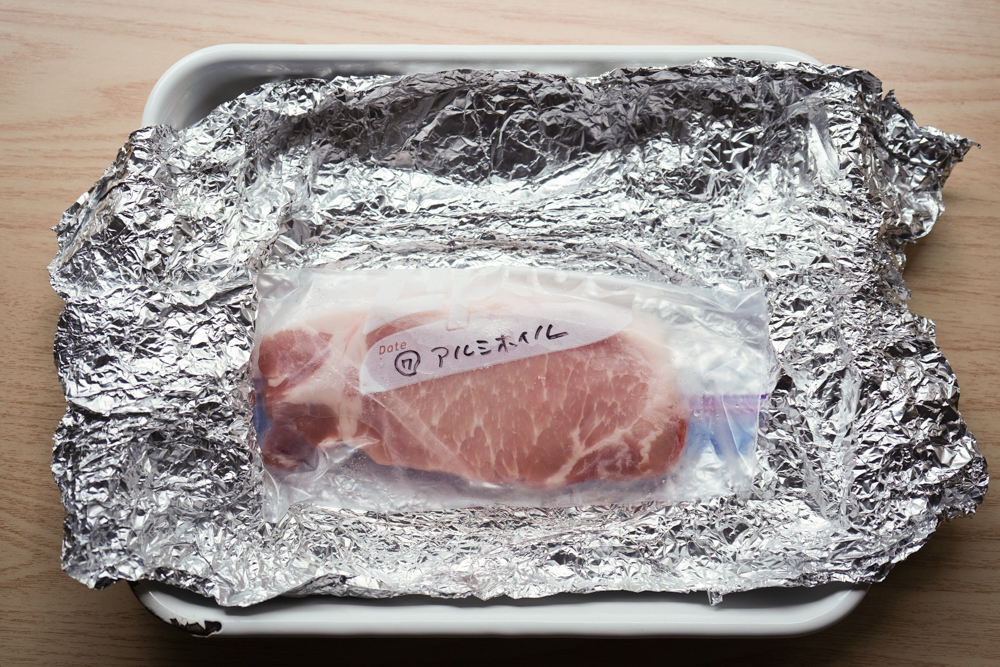 解凍 早く 肉 冷凍肉の解凍する時間がナイ！急ぎでレンジなしでも10分で生肉に！