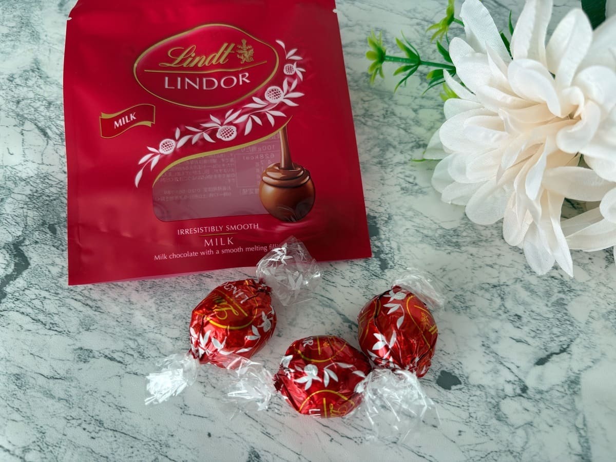 カルディ】「リンツお楽しみ袋」が超豪華！限定マグ＆リンドール4袋