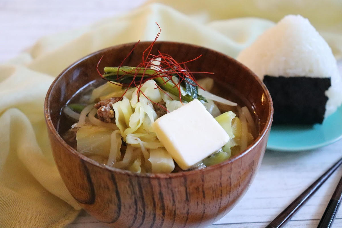 味噌ラーメン風”など家族も喜ぶ！【おかず級具だくさん味噌汁】さえあれば副菜いらず！！ - トクバイニュース