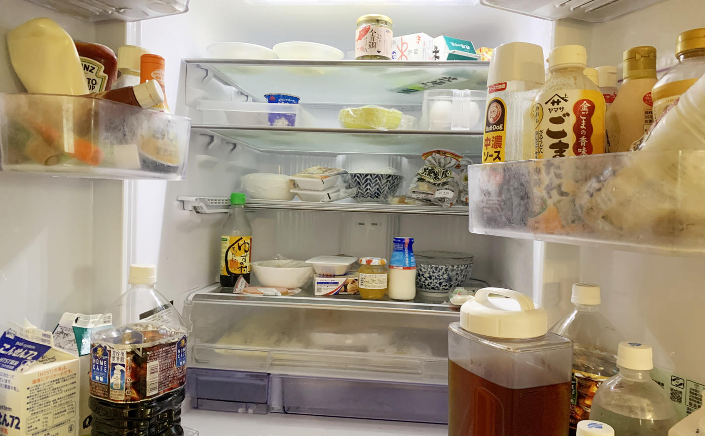 冷蔵庫の中身をすっきり収納するには？100円ショップのアイテムを活用