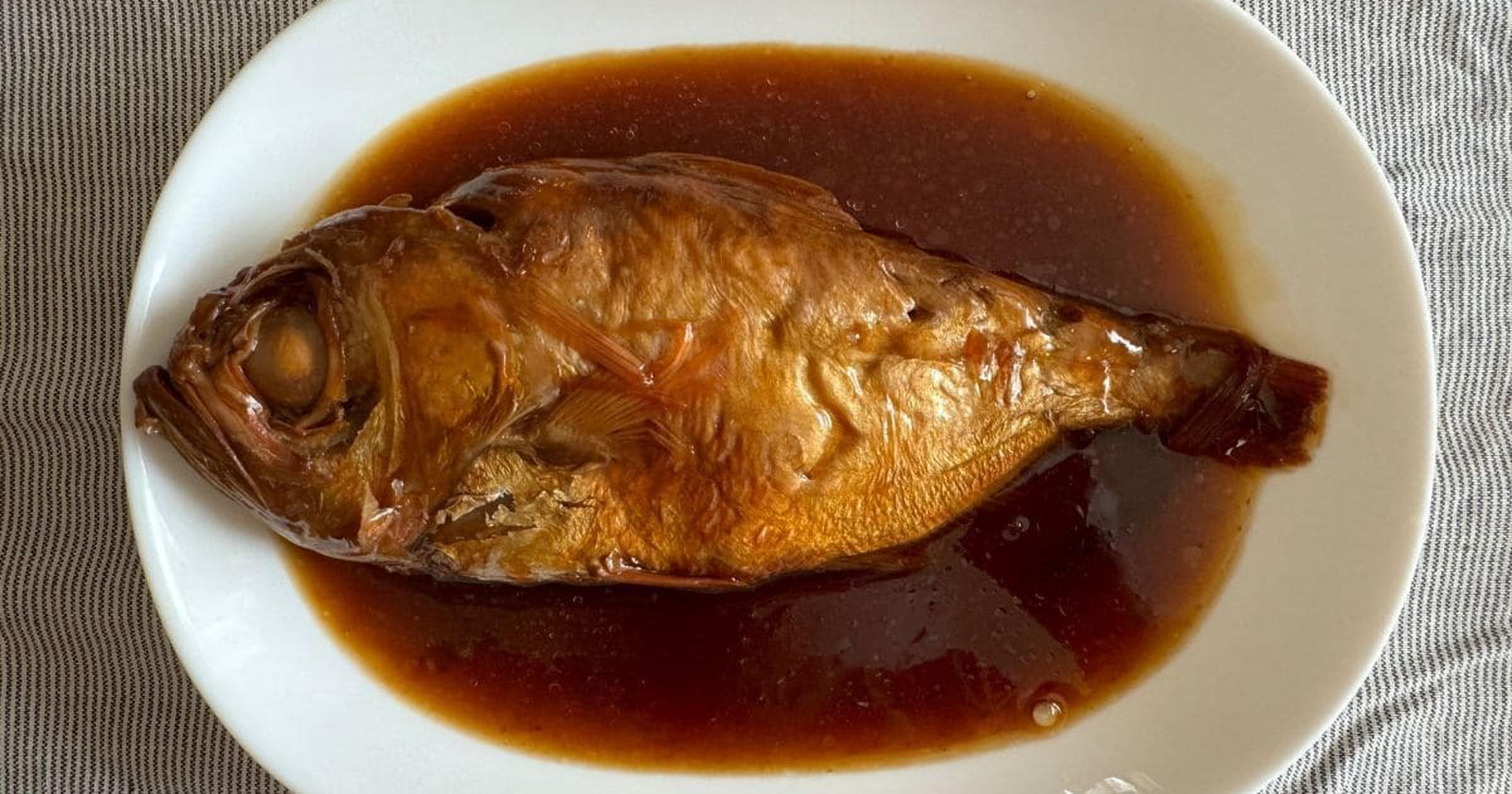 まさかの高級魚メニュー「金目鯛の煮付け」がレトルト食品に！【業務